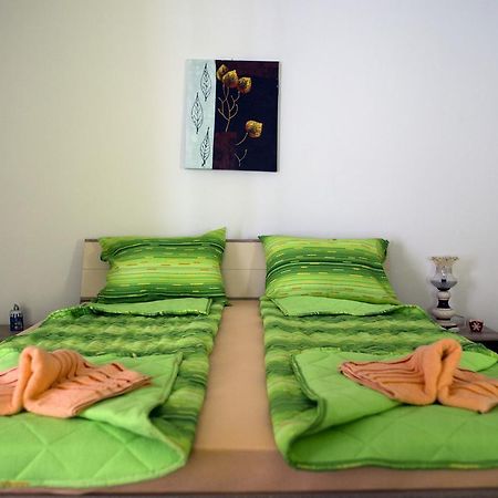 Green Apartment Novi Sad Exteriör bild